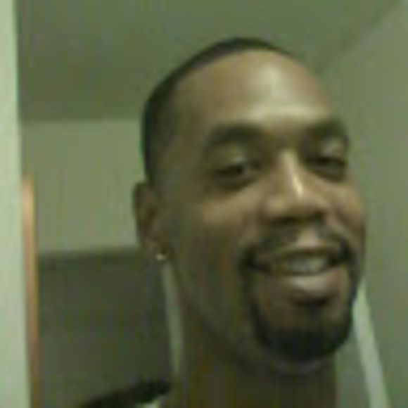 Meet your Posher, Cedric - Picture 1 of 1